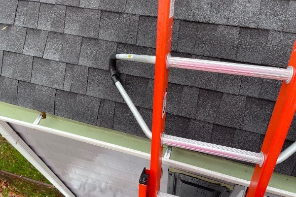 Gutter-Cleaning-Washing-Company-Near-Me-OH-VA-AND-NC-1